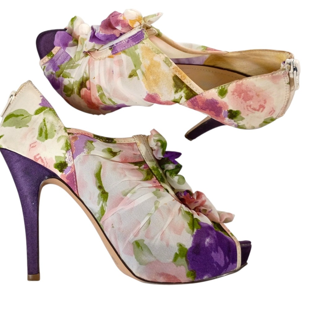 Vintage Jacqueline Ferrar Floral Ruffle Peep Toe Heels Purple Stiletto 8M